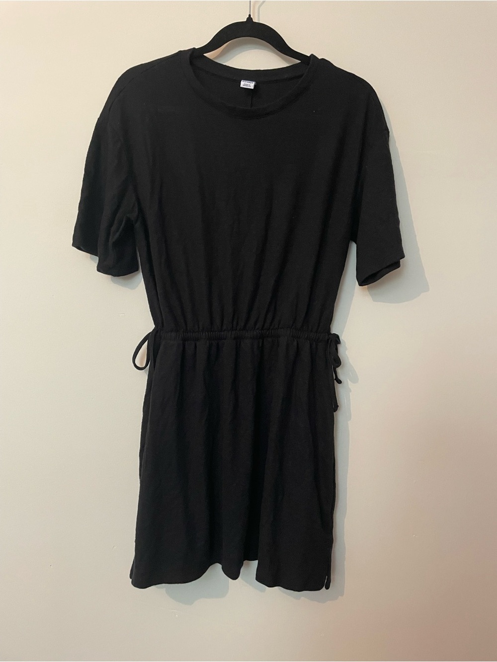 Old Navy Black Short Sleeve Drawstring Waist Dress
